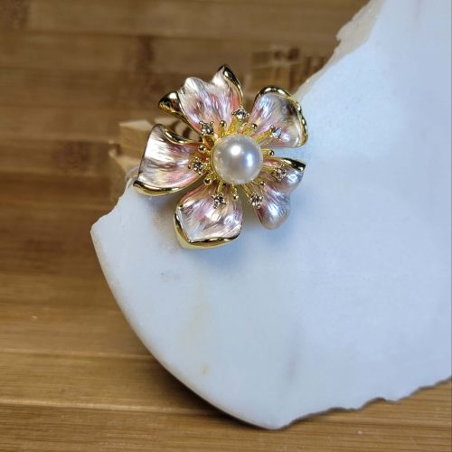 İncili kristal taşlı pembe sakura broş